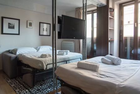 Via Disciplini, Milan, Lombardy 20123 - Photo 4