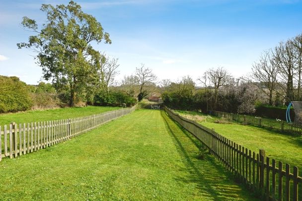 Ringstead Road, Sedgeford, HUNSTANTON - Photo 1