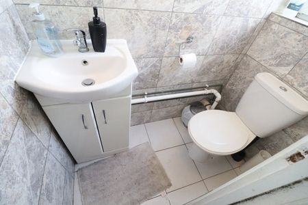 Room in a Shared Flat, Eric Street, E3 - Photo 2