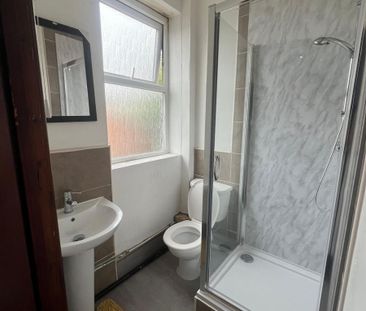 243 Dewsbury Road, Flat 2 - Photo 4