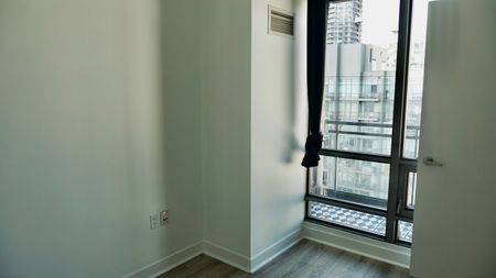 For Lease - 5 Mariner Terrace Unit# 3009, Toronto, Ontario - Photo 2