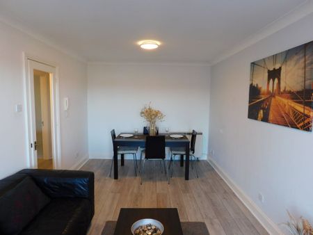 Deneside Court, Jesmond - Photo 2