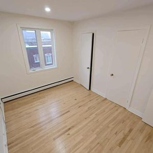 Grand 4 1/2 Rénové Rosemont - Photo 2