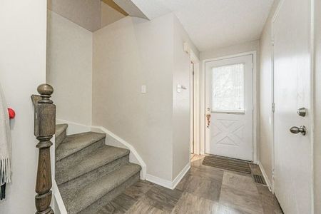 28 Sidney Crescent • Upper Unit, Guelph - Photo 4