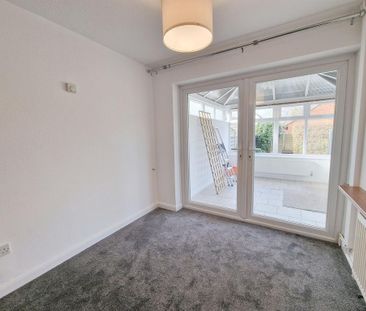 4 bedroom terraced house to rent - Photo 3