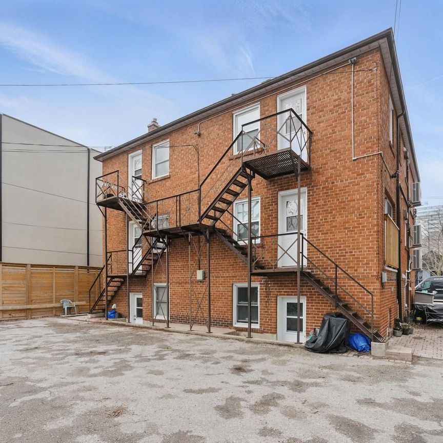 For Lease - 9 Bracebridge Avenue Unit# UPPER, Toronto, Ontario - Photo 1