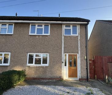 3 bedroom semi-detached house to rent - Photo 6