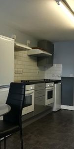 8 bedroom house to rent - Photo 4