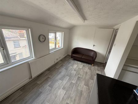 1 bedroom flat to rent - Photo 4