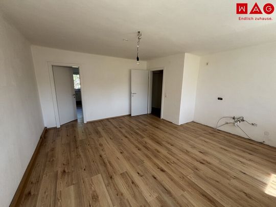 Ruhig, grün und einfach charmant: 3-Zimmer-Wohnung in ruhiger Grünlage von Steyr-Münichholz! Flexible Raumaufteilung, sonniges Wohnambiente und TOP Infrastruktur für maximalen Komfort im Alltag! - Photo 1