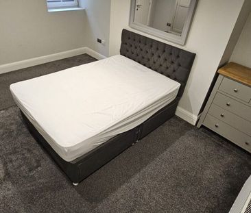 Room 1, St. Luke’s Road, Holbeck, Leeds, LS11 8JA - Photo 5