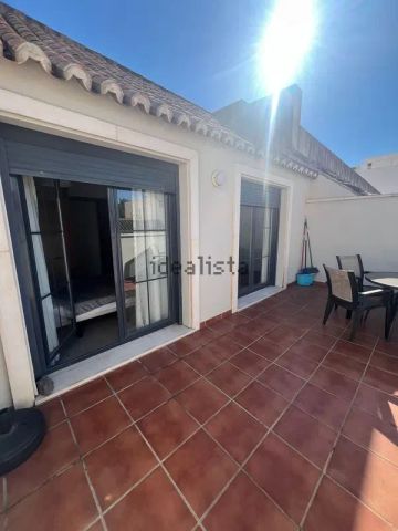 Alquiler de ático en Calle Victoria - Photo 3