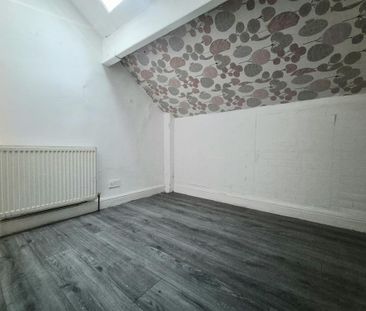3 bedroom terraced house to rent - Photo 6