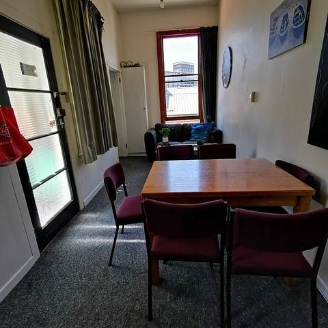 3 large bedroom flat 100 metres from the Terrace - Photo 1