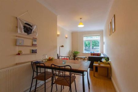 George Court, Roath, CF24 - Photo 3