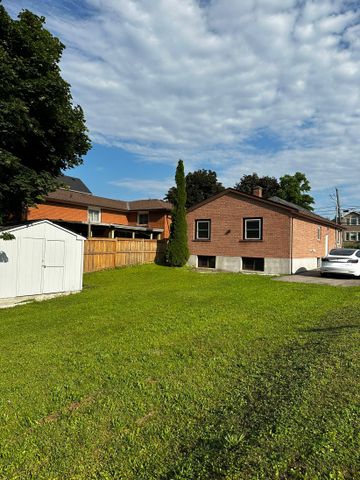 For Lease - 86 Bond Crescent, Richmond Hill, Ontario - Photo 3