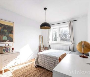 Friary Estate, London, SE15 - Photo 4