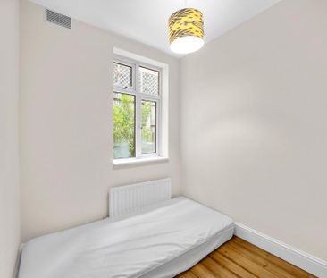 2 bedroom end of terrace house to rent - Photo 4