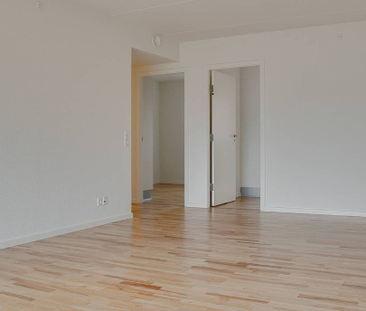 Moderne og lys lejlighed - Photo 3