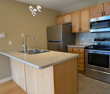 For Lease - 143 Oldfield Street Unit# F, Barrhaven, Ontario - Photo 1