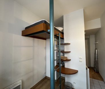 Un petit studio meublé – Avenue des Vosges / Rue Sellenick - Photo 2
