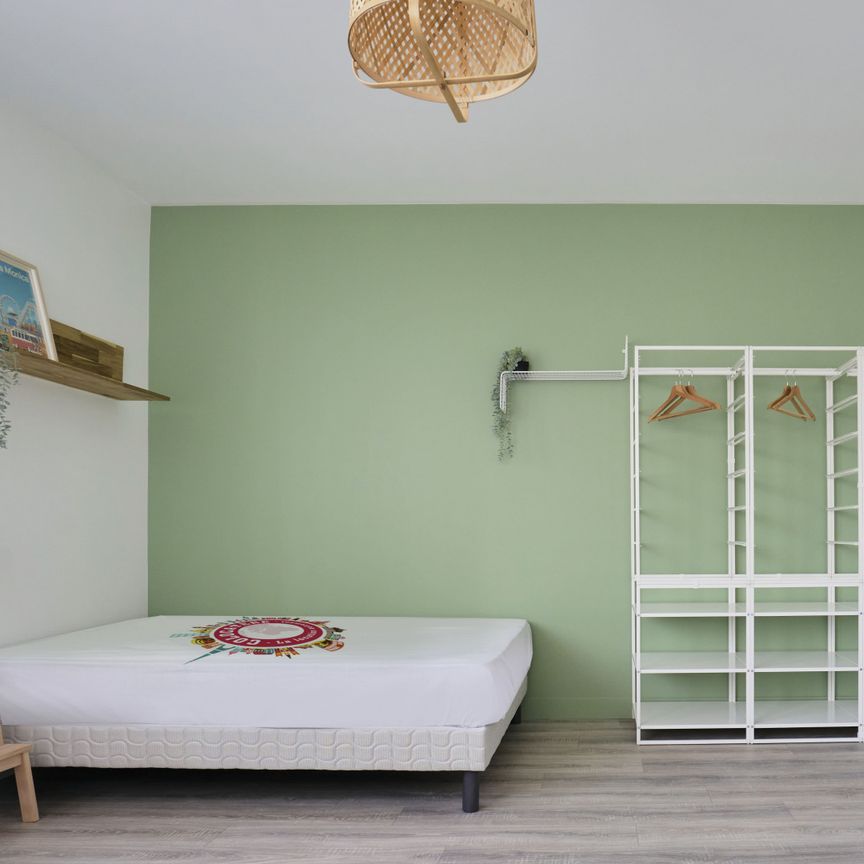 COLOMBES Roommate 17 Bedrooms at Colombes - Photo 1