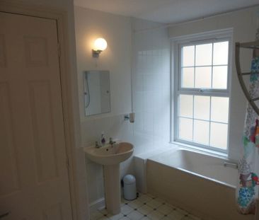 2 bedroom apartment to rent - Photo 6