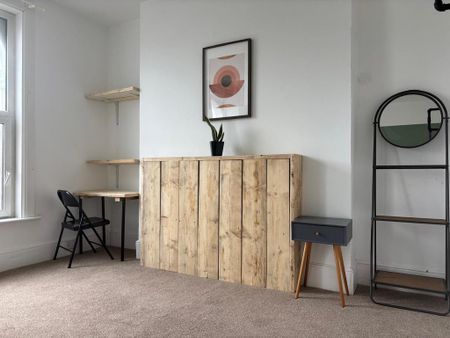 1 bedroom house of multiple occupation to rent - Photo 3