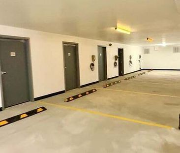 2380 Cleroux Cres, Gloucester, ON - Photo 3