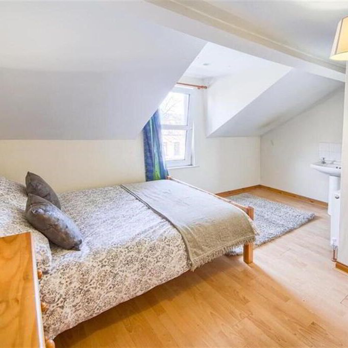 Room 5, 56 Delhi Street, Belfast, AL - Photo 1