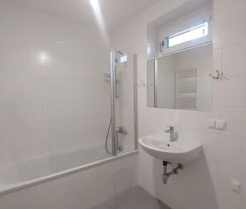 Perfekte Aufteilung mit Balkon - Foto 3