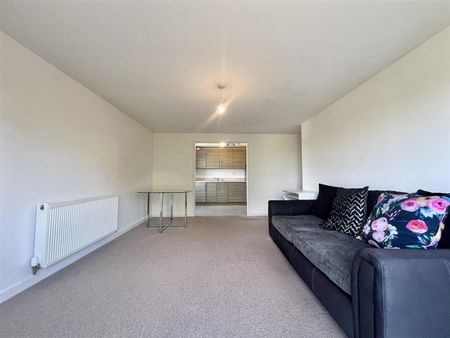 2 bedroom apartment - Photo 2
