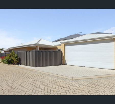 16D Nadilo Drive, Spearwood, WA 6163 - Photo 5