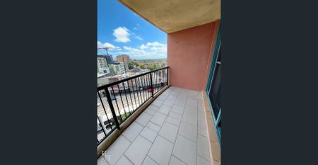 A-Fully Furnish-L6C/60 Harbourne Rd, Kingsford, NSW 2032 - Photo 3