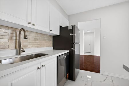 For Lease - 5 Parkway Forest Drive Unit# 1107, Toronto, Ontario - Photo 2