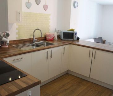 1 bedroom house of multiple occupation to rent - Photo 6