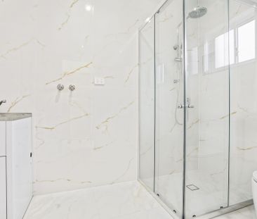 Modern & Private Brand New Two Bedroom Granny Flat - Photo 3