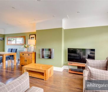 3 bedroom semi-detached house to rent - Photo 2