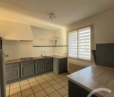 Location Maison 3 pièces 93m² SOUILLAC 46200 - Photo 5