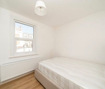 Lyndhurst Way, SE15, London - Photo 5