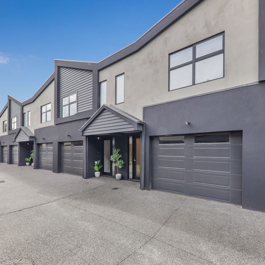5/24 Carr Street, Brighton East VIC 3187 - Townhouse For Rent | Domain - Photo 1
