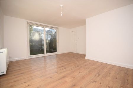 46, Bawn Drive, Leeds, West Yorkshire, LS12 5QN - Photo 5