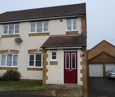 3 bedroom semi-detached house to rent - Photo 6