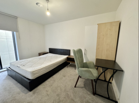 Sheepcote Street, Property for rent - Photo 2