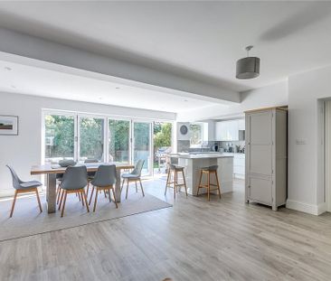 5 bedroom detached house to rent - Photo 5