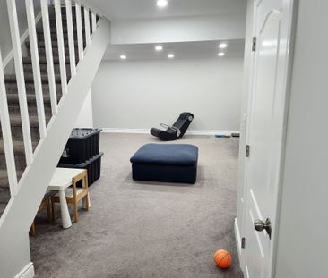 For Lease - 2112 Glenhampton Road, Oakville, Ontario - Photo 3