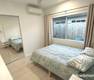 4 Bedroom - 2 Bathroom - Unfurnished - Photo 6