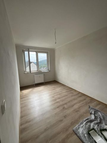 Bezugsfertige 3 Zimmer mit Balkon: Dein neues Zuhause in guter Lage von Plettenberg - Photo 3