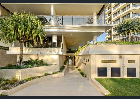 Luxury Residence Overlooking Burleigh Beach in 'Natura' - Photo 2