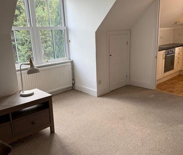 1 Bed Flat, Mayfield Road, CR2 - Photo 2